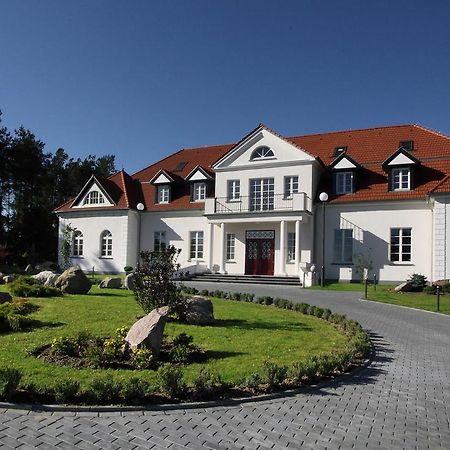 Palac I Folwark Nemino Sierakowice  Buitenkant foto