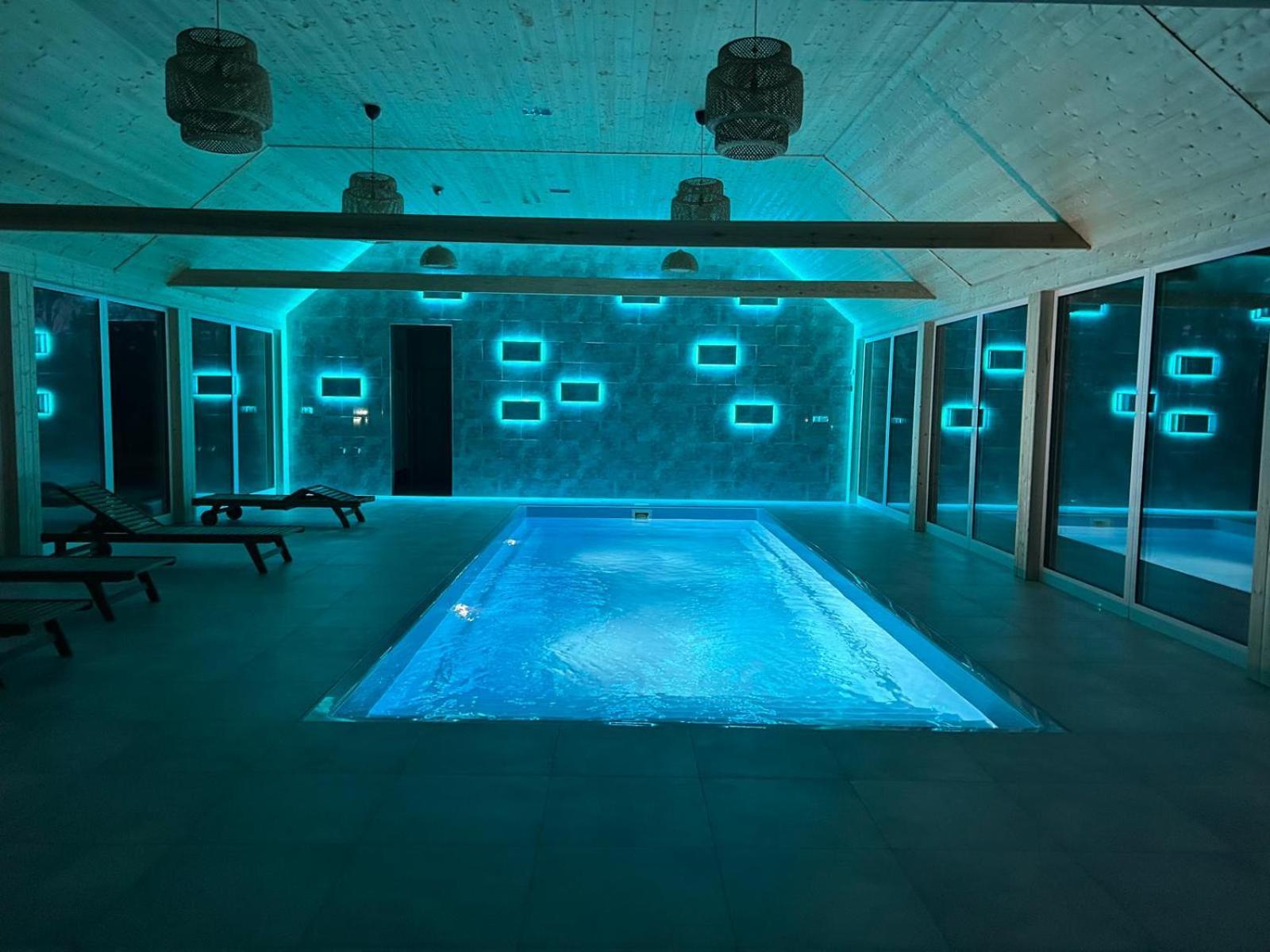 Palac I Folwark Nemino Sierakowice  Buitenkant foto