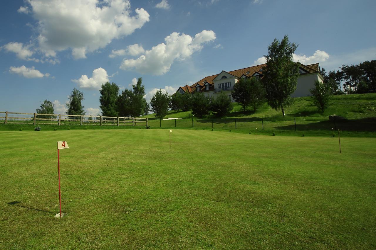 Palac I Folwark Nemino Sierakowice  Buitenkant foto