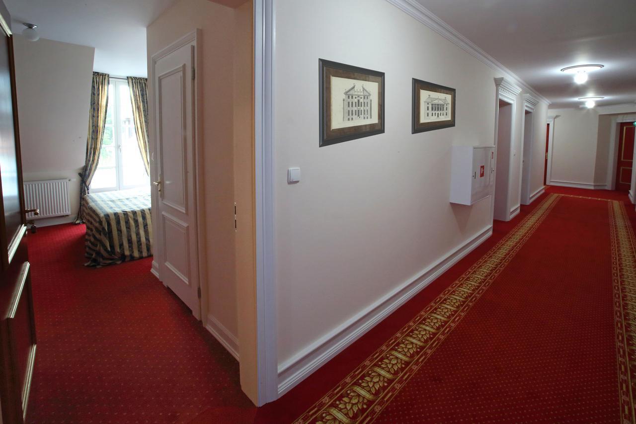 Palac I Folwark Nemino Sierakowice  Buitenkant foto