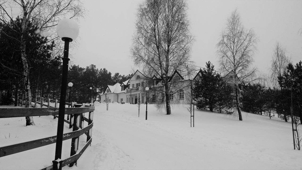 Palac I Folwark Nemino Sierakowice  Buitenkant foto
